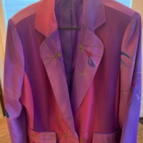 Glam-tastic Silk Jacket! - Picture 10 of 10